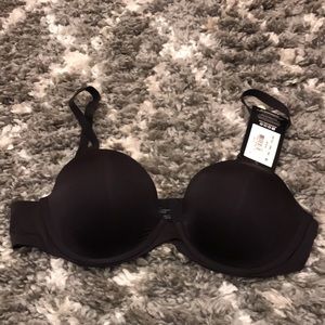 Maidenform black bra. 36B. NWT